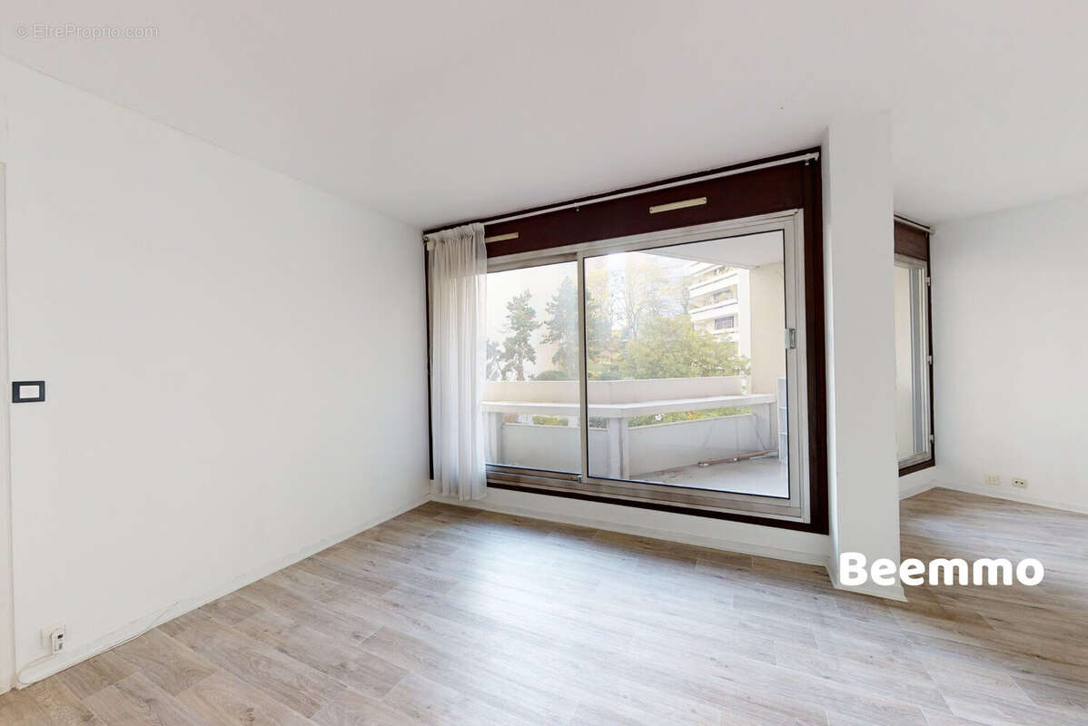 Appartement à ROSNY-SOUS-BOIS