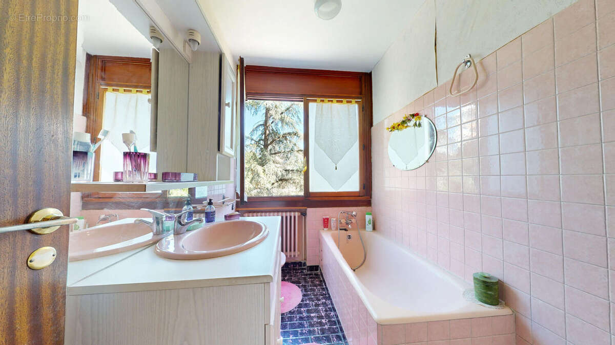 Appartement à ECHIROLLES