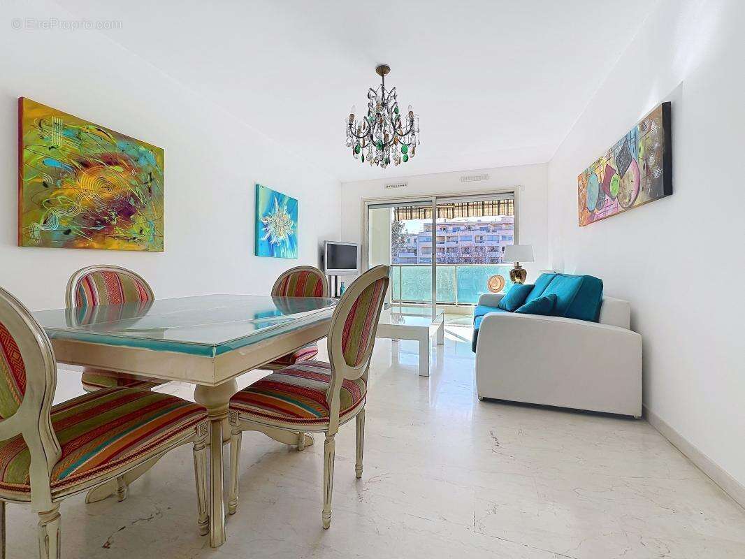 Appartement à CAGNES-SUR-MER