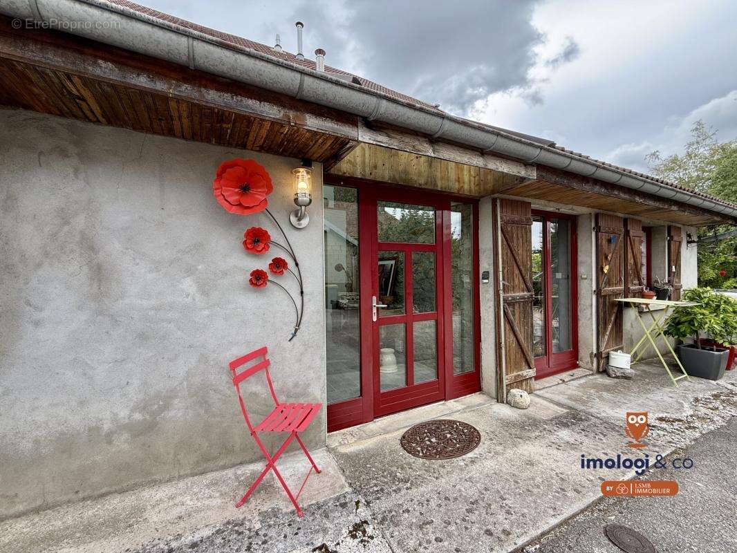 Maison à LEVIER