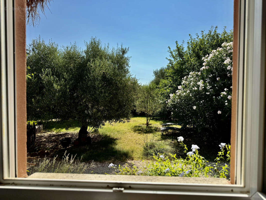 Maison avec vue à 10 min d'Uzès de 151 m2 sur 1252 m2 sans vis à vis, arboré piscinable et au calme - photo 20