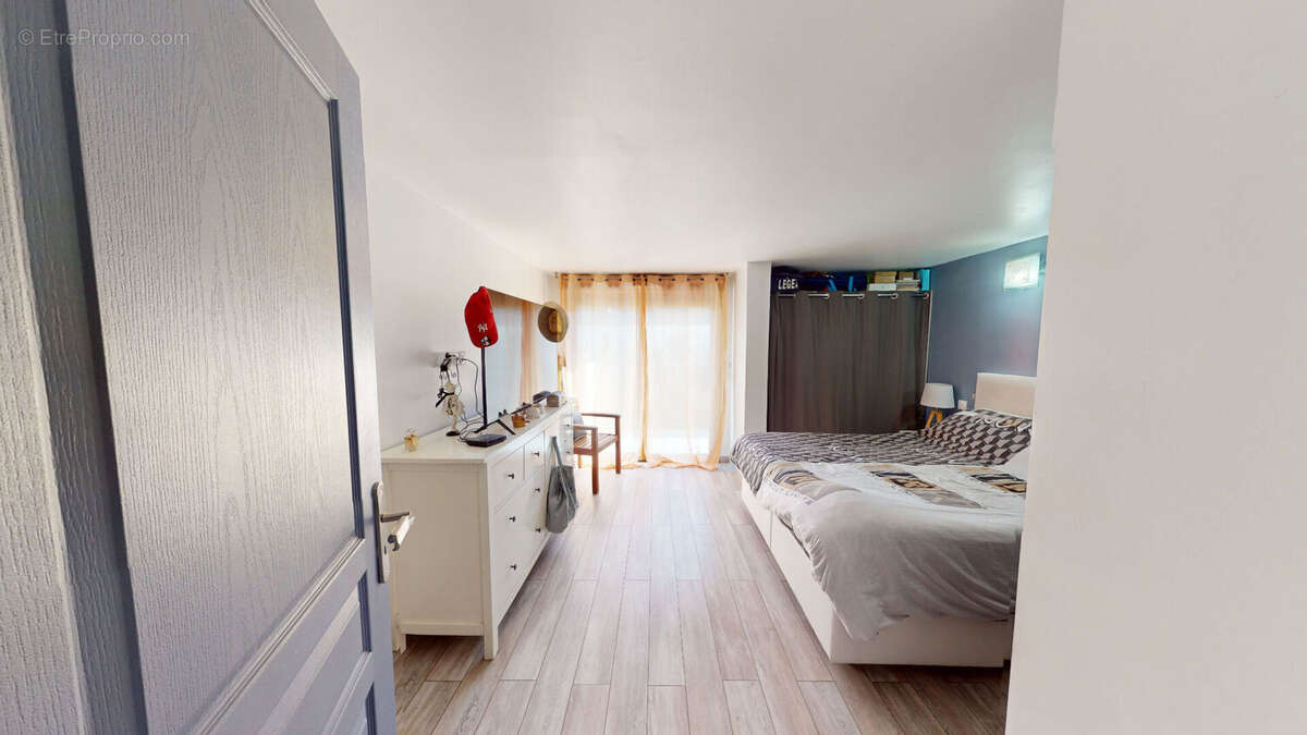 Appartement à MEYLAN