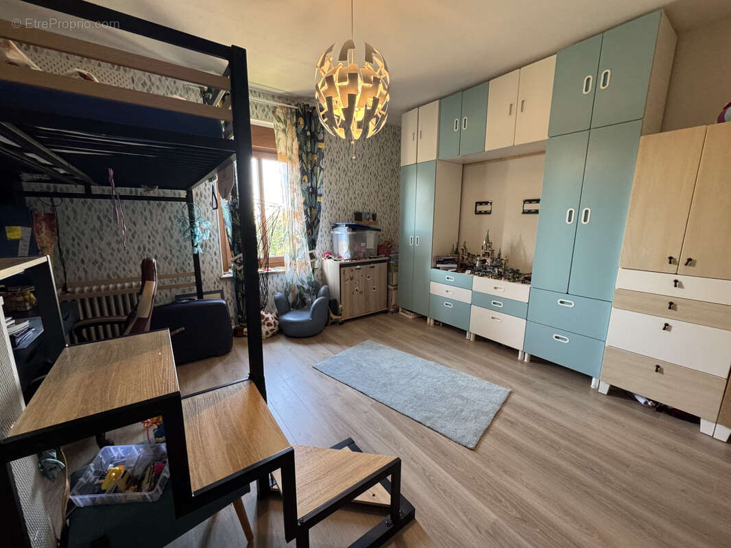 Maison à SAINT-PRIVAT-LA-MONTAGNE