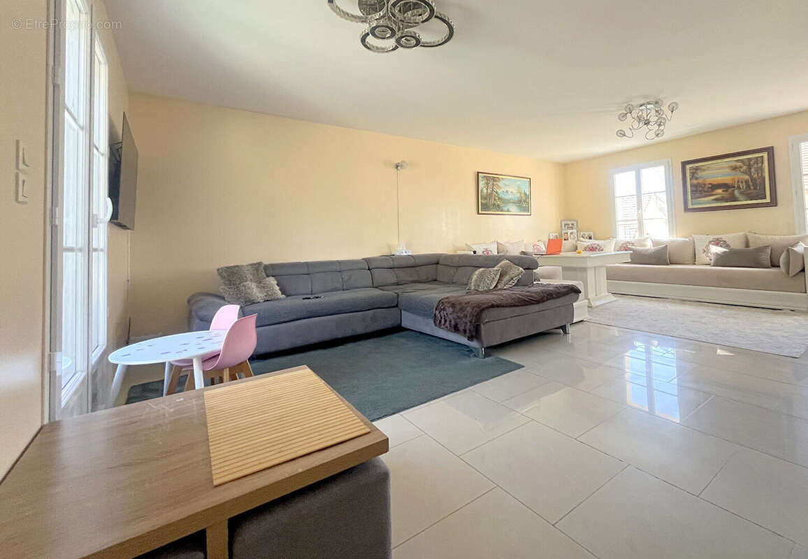 Maison 148 m² ? Suite parentale ? Double garage ? Superbe pièce de vie - photo 2