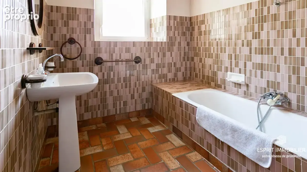 Riec-sur-Belon - Maison en pierre de plain pied, proche bourg - photo 9