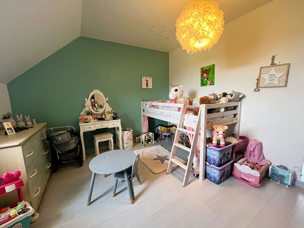 Maison à NEUILLY-EN-THELLE