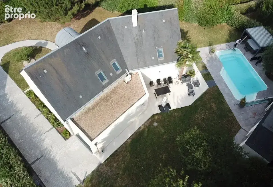 Maison 6 pièces 206 m² à vendre à Saint-Cyr-Sur-Loire (37540) - photo 4
