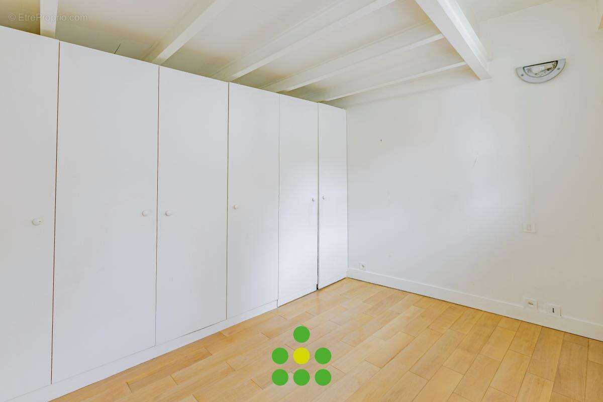 Appartement à ISSY-LES-MOULINEAUX