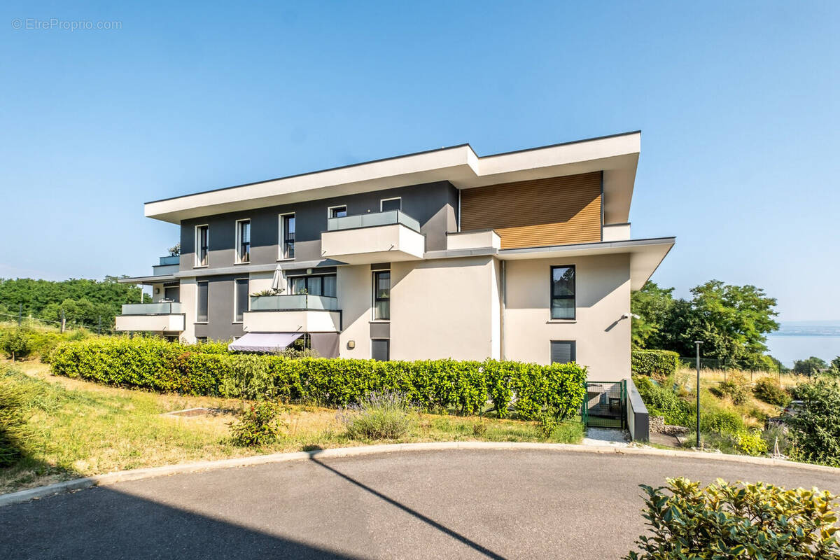 Appartement à ANTHY-SUR-LEMAN