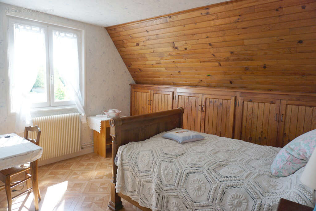 Maison à PARAY-LE-MONIAL