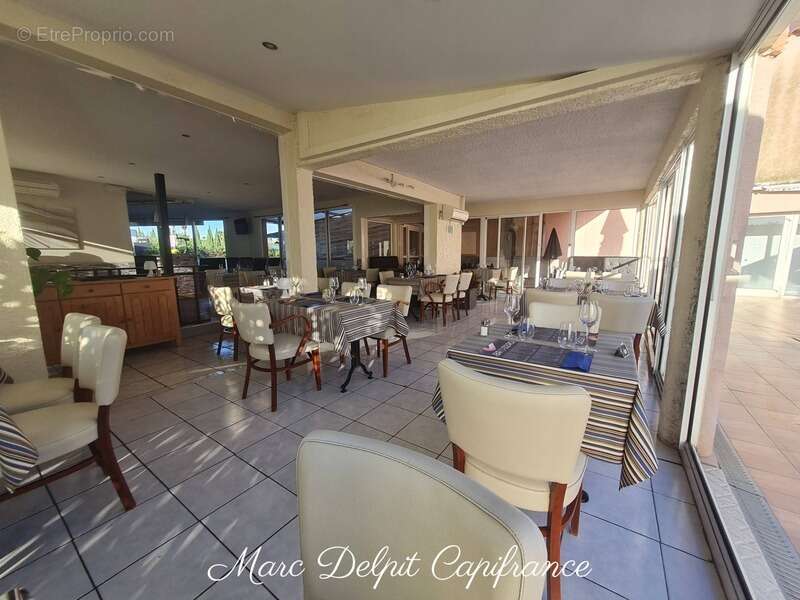 Commerce à CANET-EN-ROUSSILLON