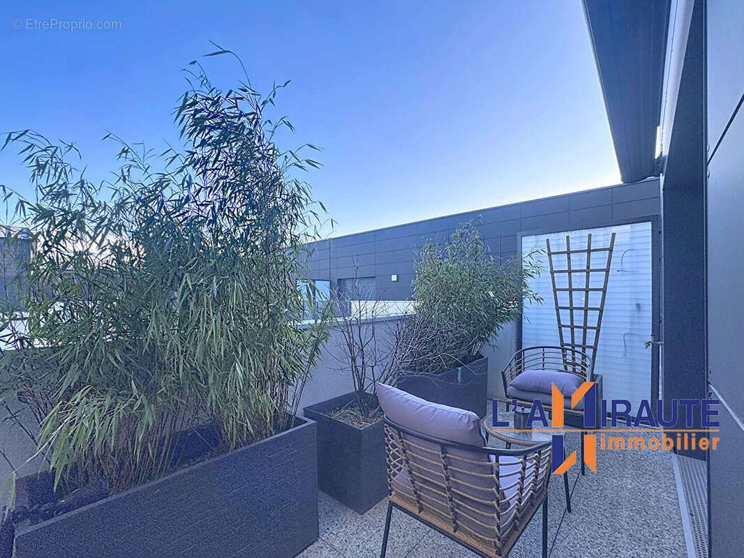 Appartement à HOUILLES