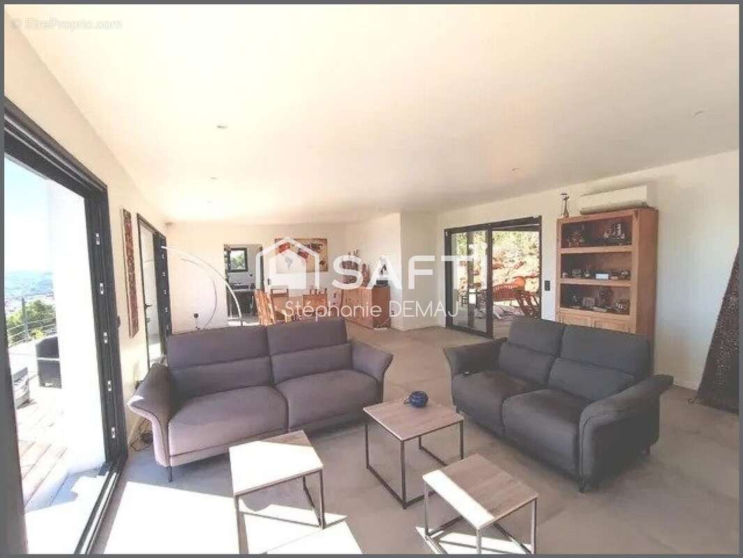 Photo 2 - Maison à DRAGUIGNAN