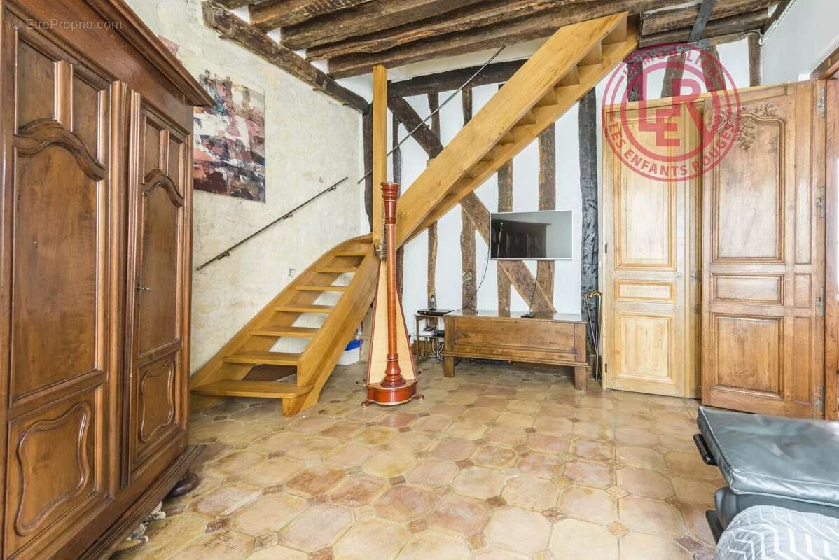 Appartement à PARIS-5E