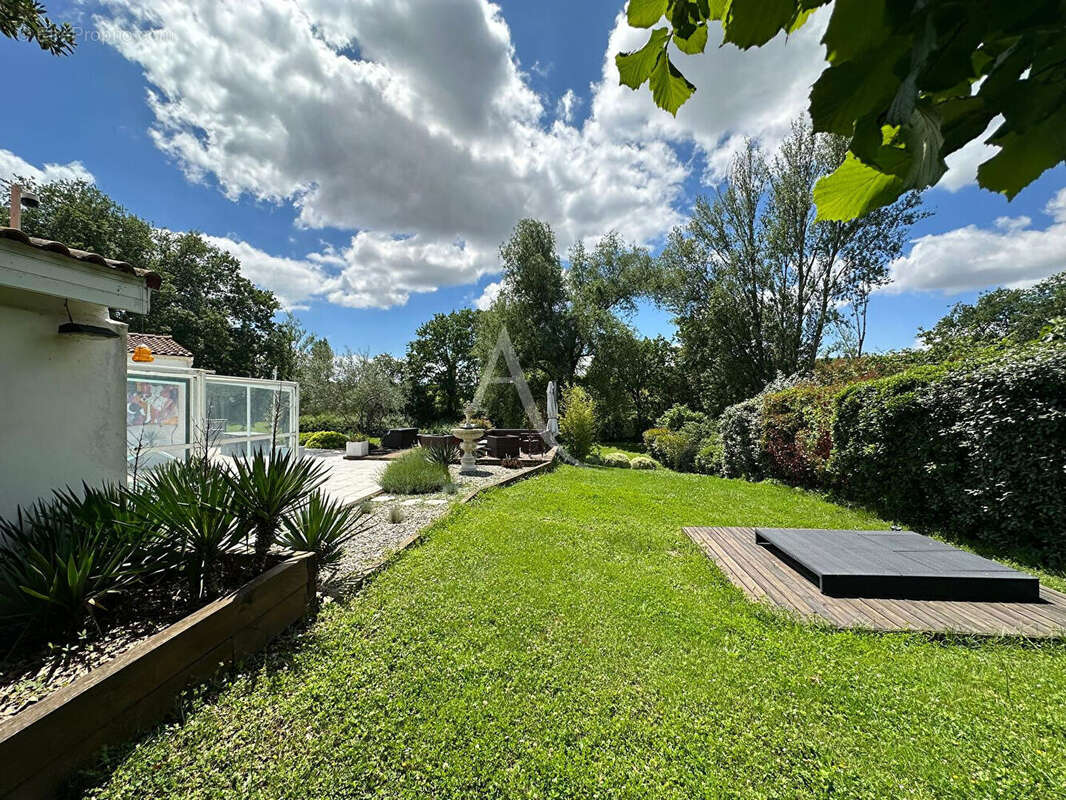 Cadre de vie exceptionnel Maison  avec de nombreuses possibilisées d'extensions - photo 8