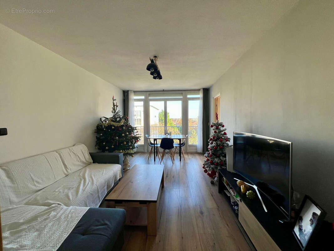 Appartement à QUETIGNY