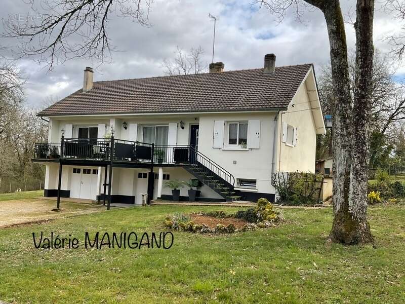 Maison à CUBJAC