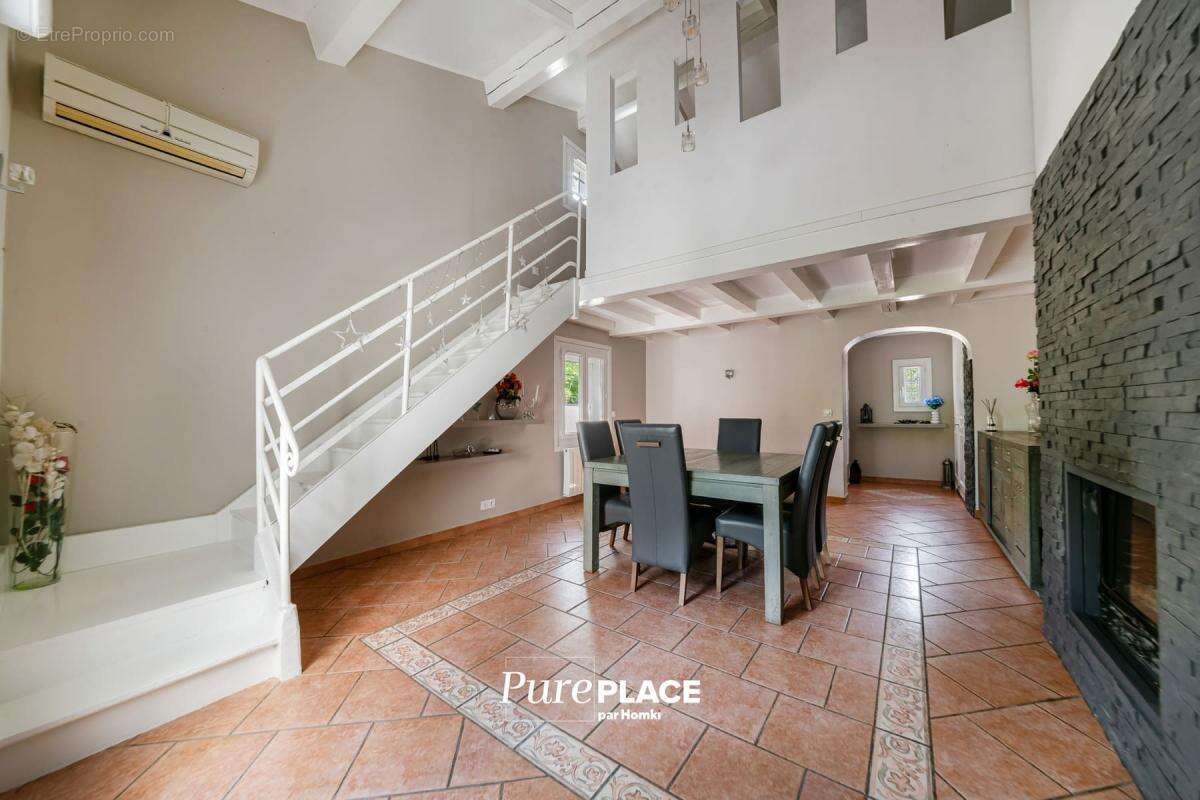 Maison/Villa T6 de 157 m² à Bouc-Bel-Air 13320 - photo 7