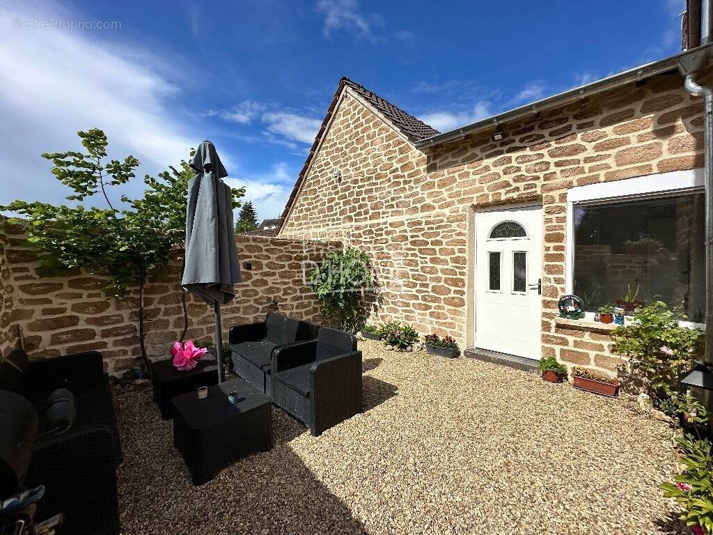 Maison à LA FERTE-GAUCHER