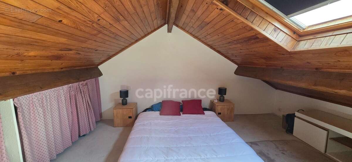 Toulon-sur-arroux – maison avec 2 garages attenants, jardin et combles aménageables - photo 6