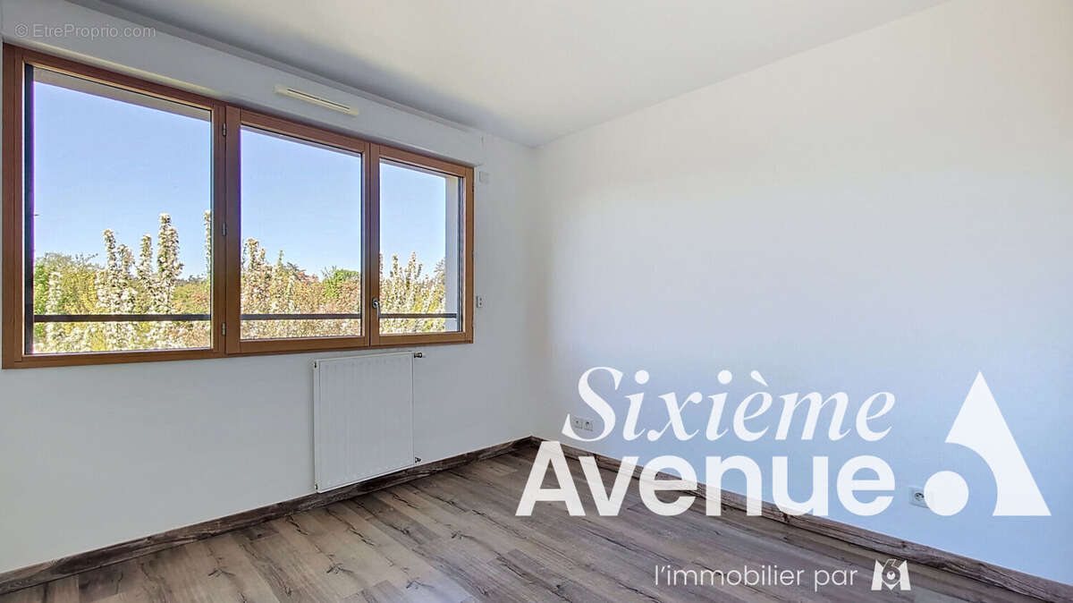 Appartement à BRON