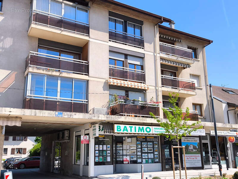 Appartement à REIGNIER