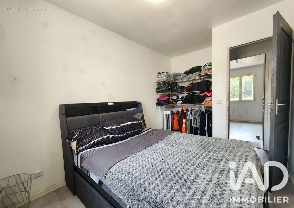 Maison 103 m² à Grisy-Suisnes  - photo 9