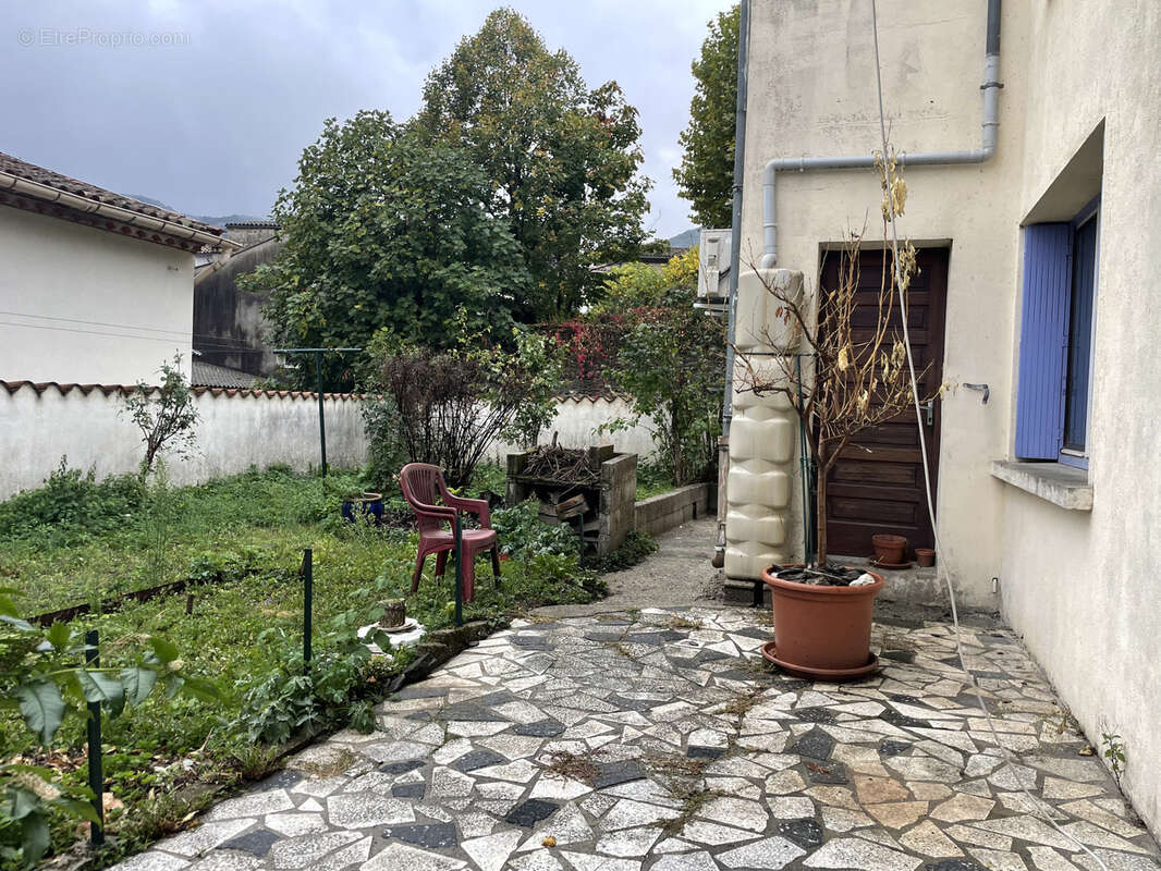 Grande maison avec 6 chambres à rénover - photo 22