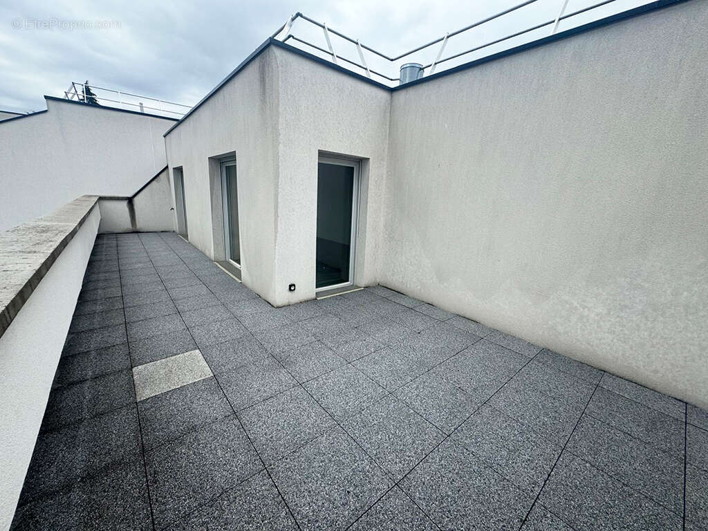 Appartement 86 m² à Savigny-Sur-Orge  - photo 2