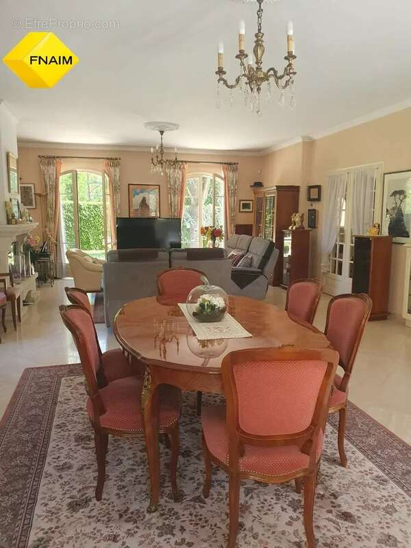 Maison à VILLIERS-SUR-ORGE