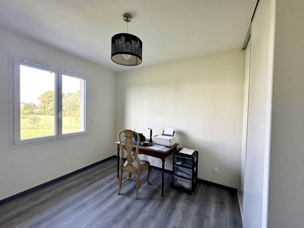 Maison à BEHASQUE-LAPISTE