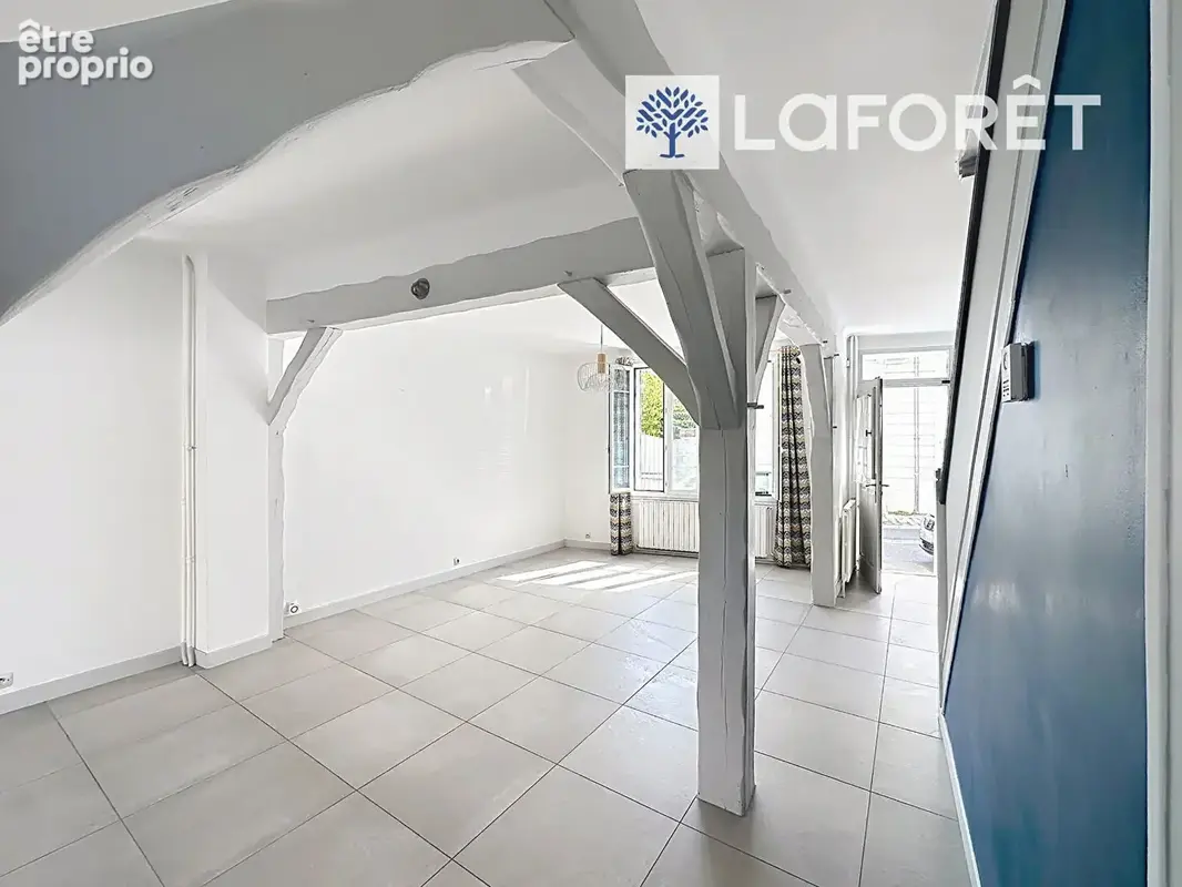 Maison de ville de caractère  143 m² Saint-Nom-la-Bretèche - photo 4