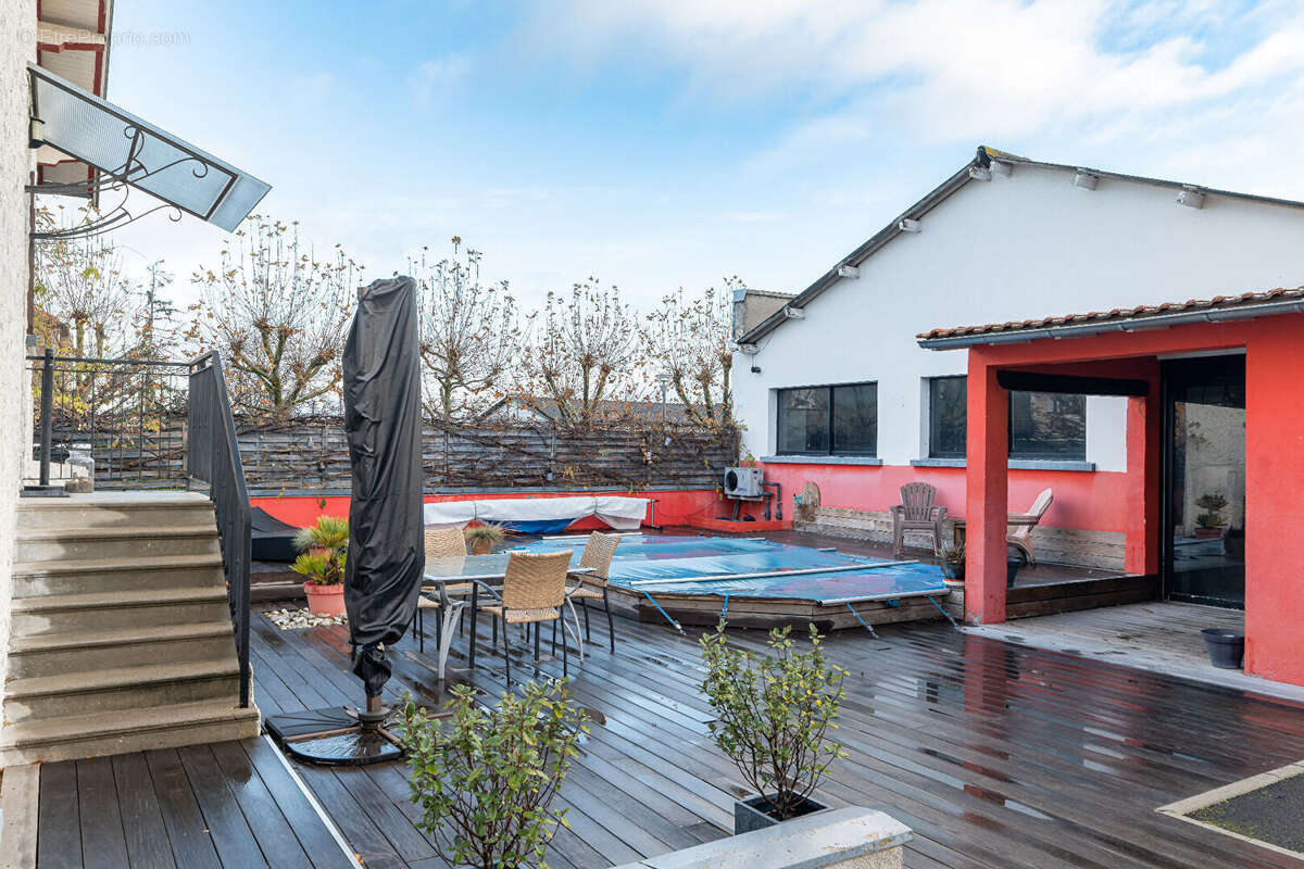 Maison à CLERMONT-FERRAND