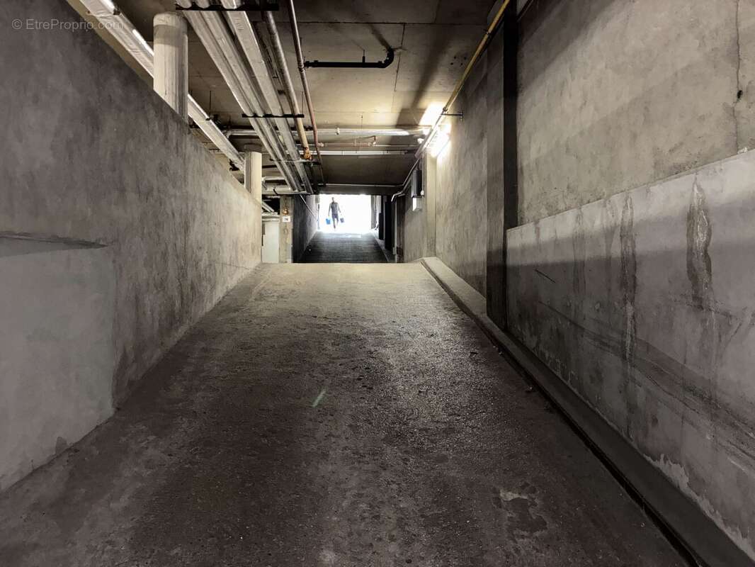 Parking à PUTEAUX