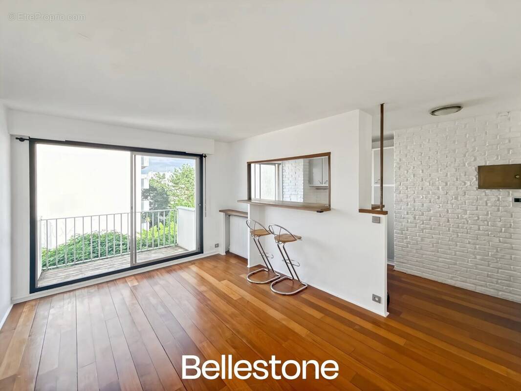 Appartement à ISSY-LES-MOULINEAUX