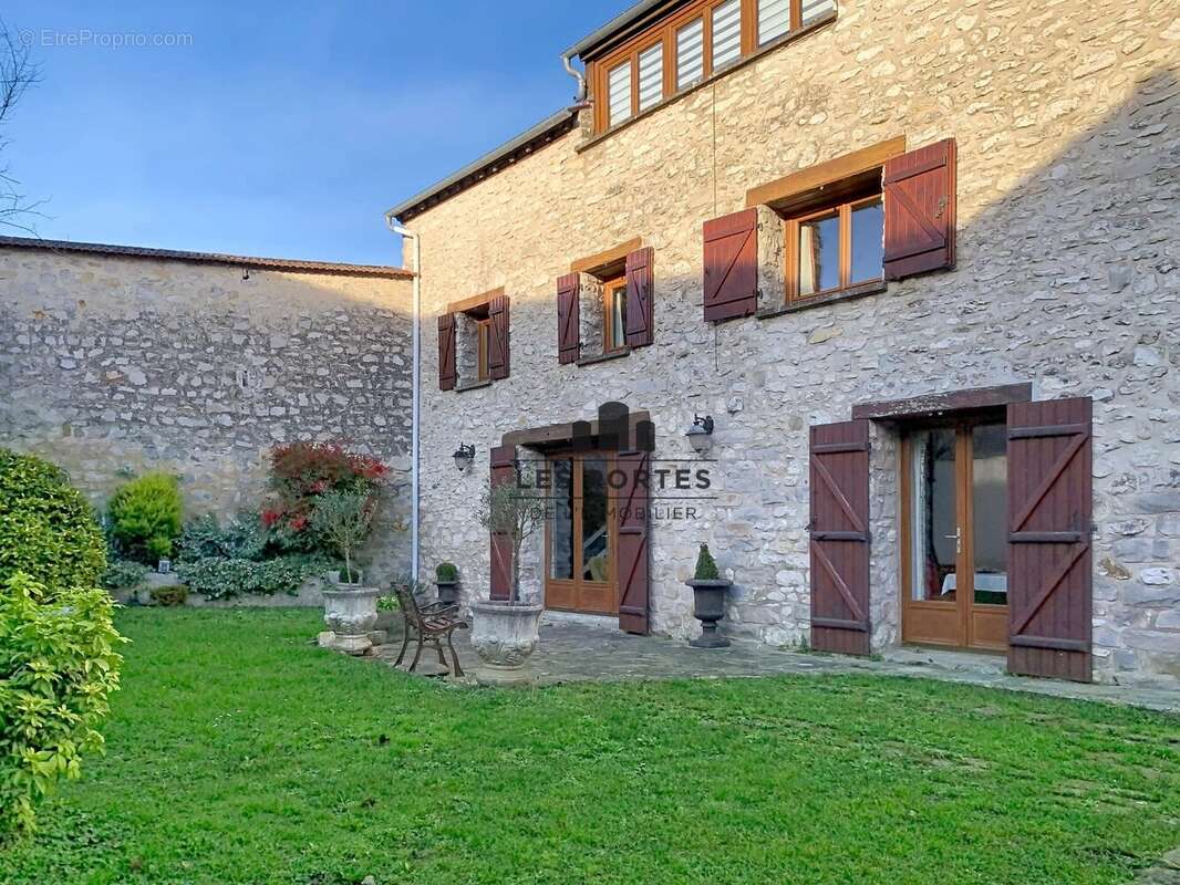 Maison à MILLY-LA-FORET