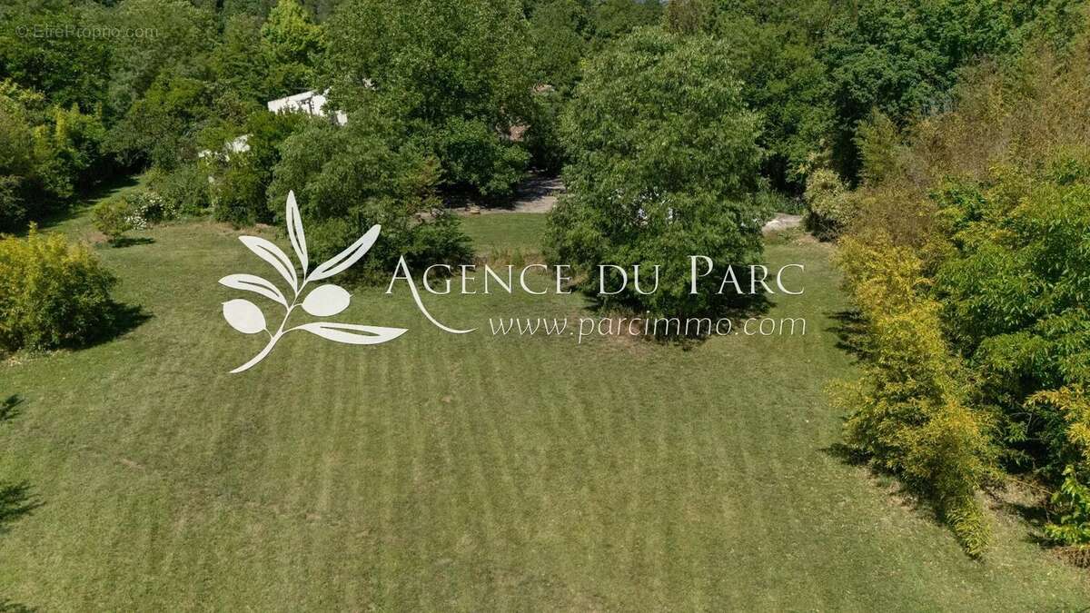 Appartement à OPIO