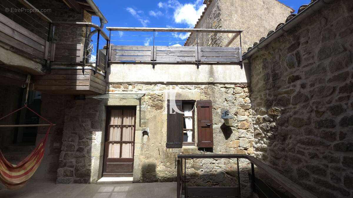 Maison à SAINT-PAUL-LE-JEUNE