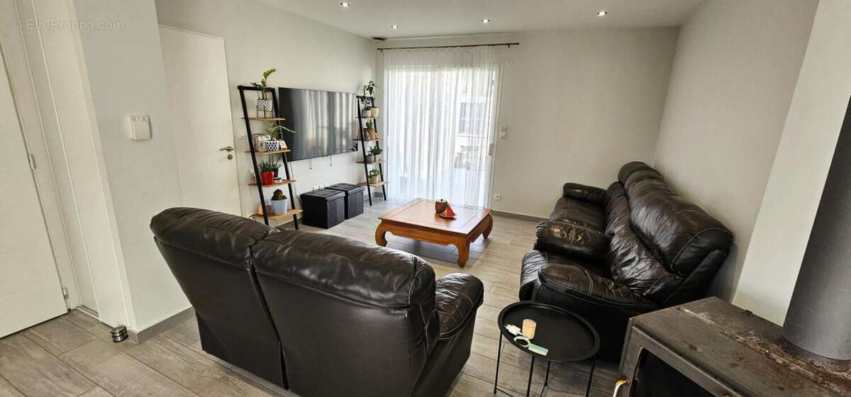 Maison à MONTELIMAR