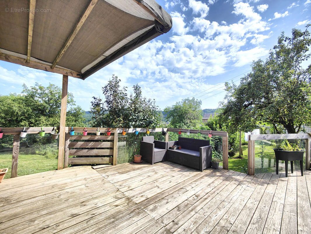 Maison à SAINT-GENIEZ-D'OLT