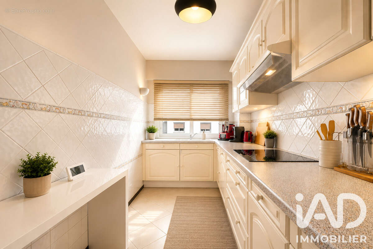 Appartement 105 m² à Rueil-Malmaison  - photo 4