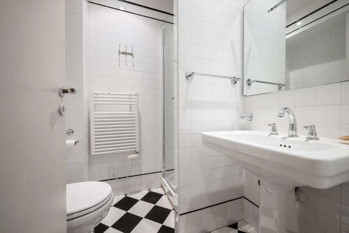 Appartement à BEAUSOLEIL