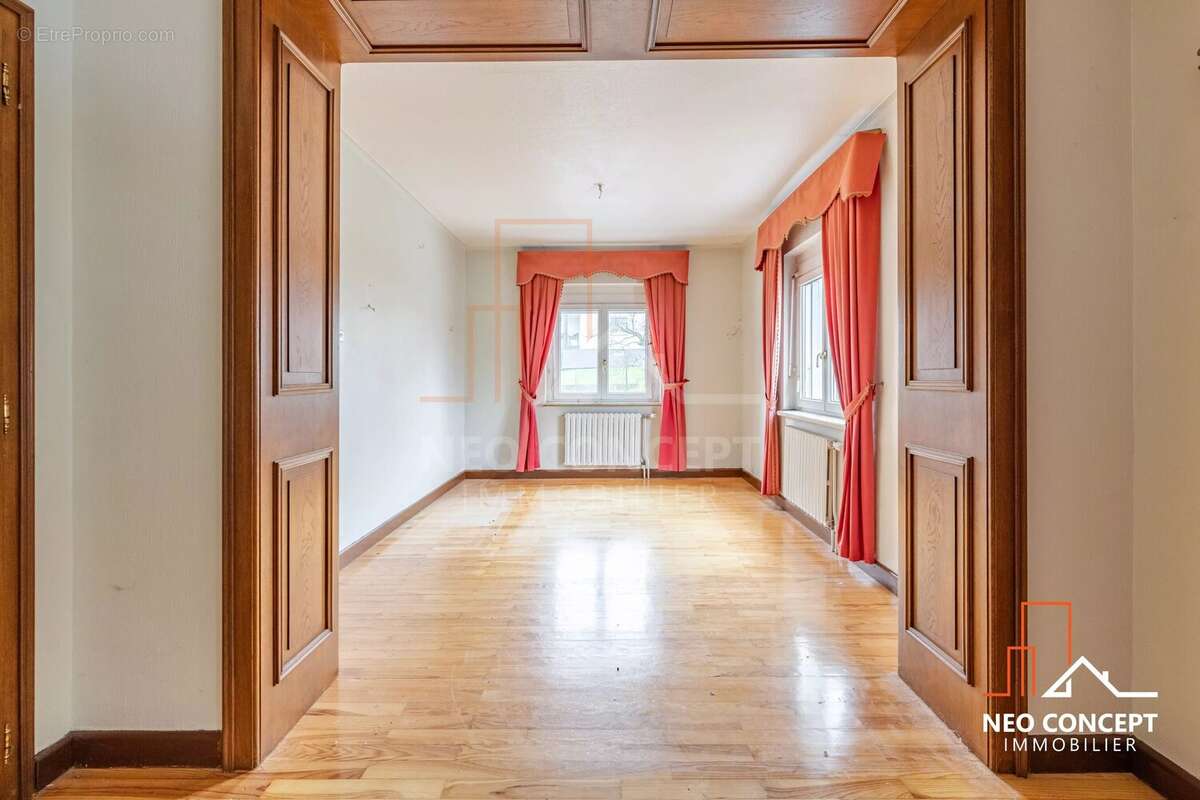 Maison à NIEDERMODERN