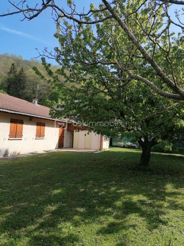 Maison à APPRIEU