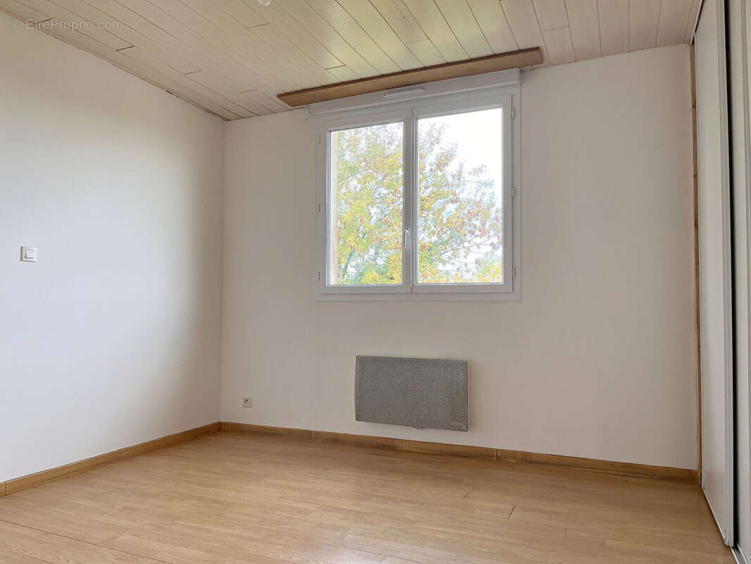 Maison à SAINT-CHRISTOPHE-DU-LIGNERON