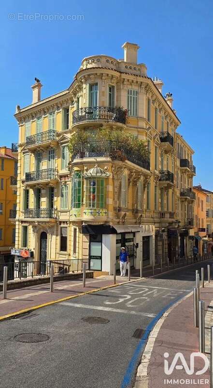 Commerce 38 m² à Cannes  - photo 2