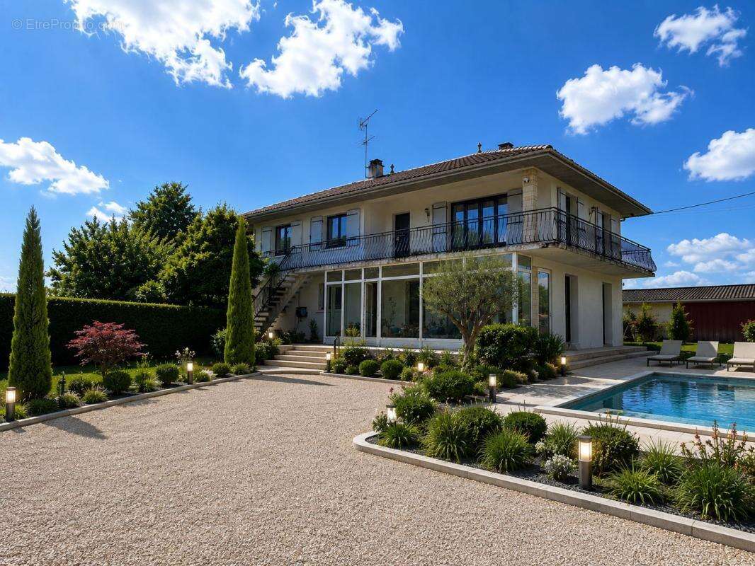 Maison à CASTETS-EN-DORTHE