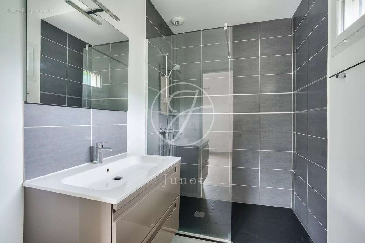 Maison à CROISSY-SUR-SEINE