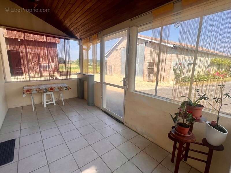 Maison à LOUGRATTE