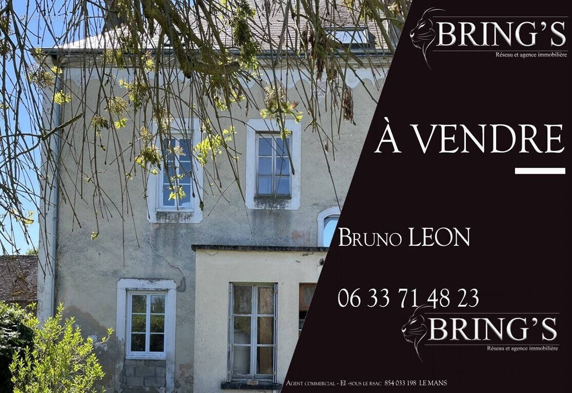 Maison à VILLAINES-LA-CARELLE